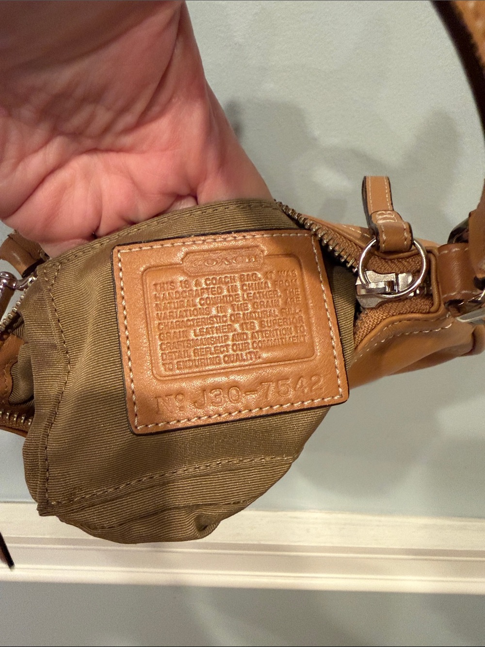 Coach Y2K Hampton Demi Tan Leather SoHo Buckle Mini Bag #7542 Vintage - Picture 10 of 10
